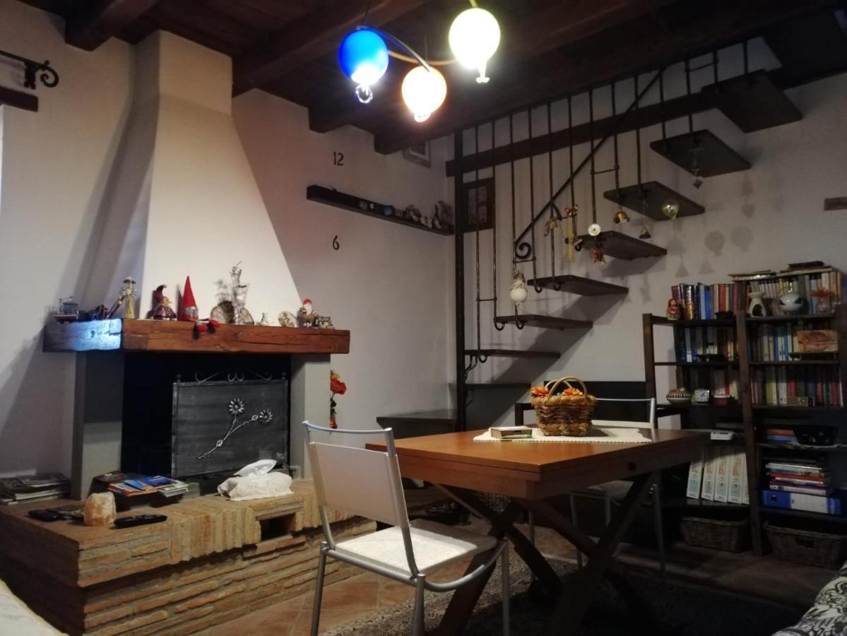 Il Caminetto Apartment Пратовекио Екстериор снимка